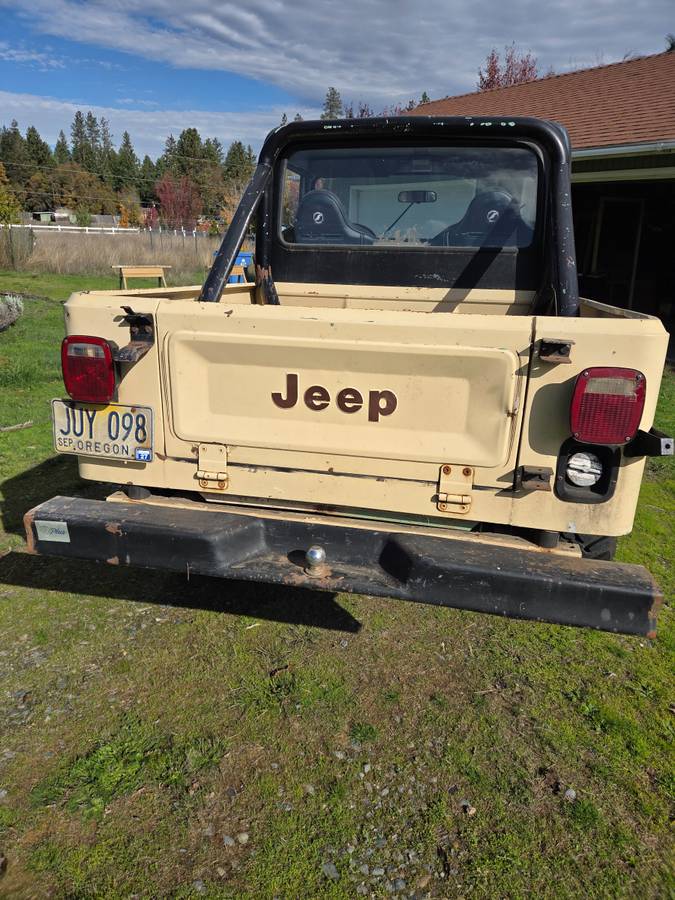 Jeep-cj-8-1981-4