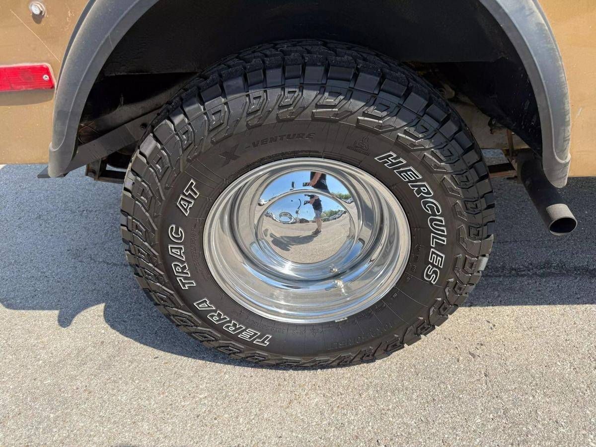 Jeep-cj5-1970-brown-12