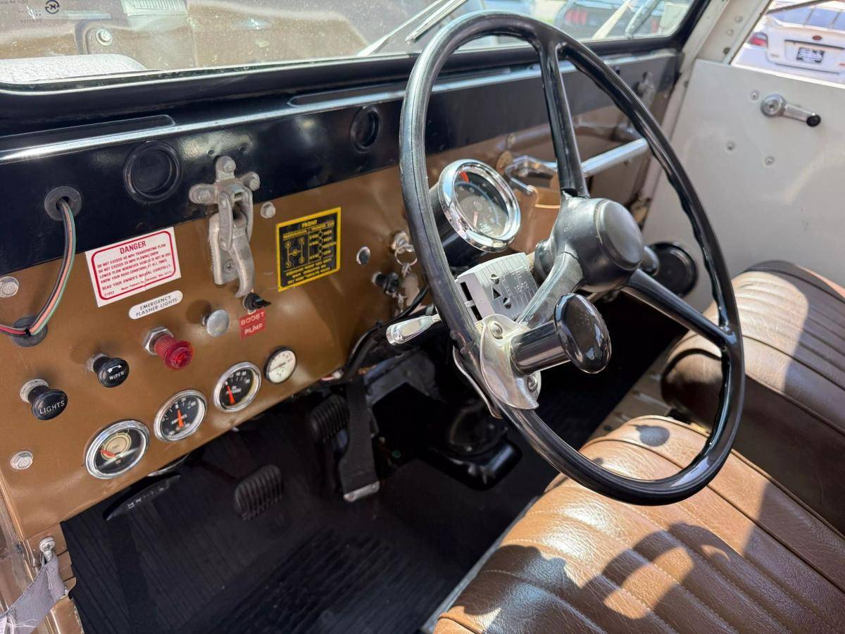 Jeep-cj5-1970-brown-14