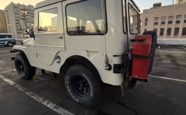 Jeep-cj5-1970-white-1
