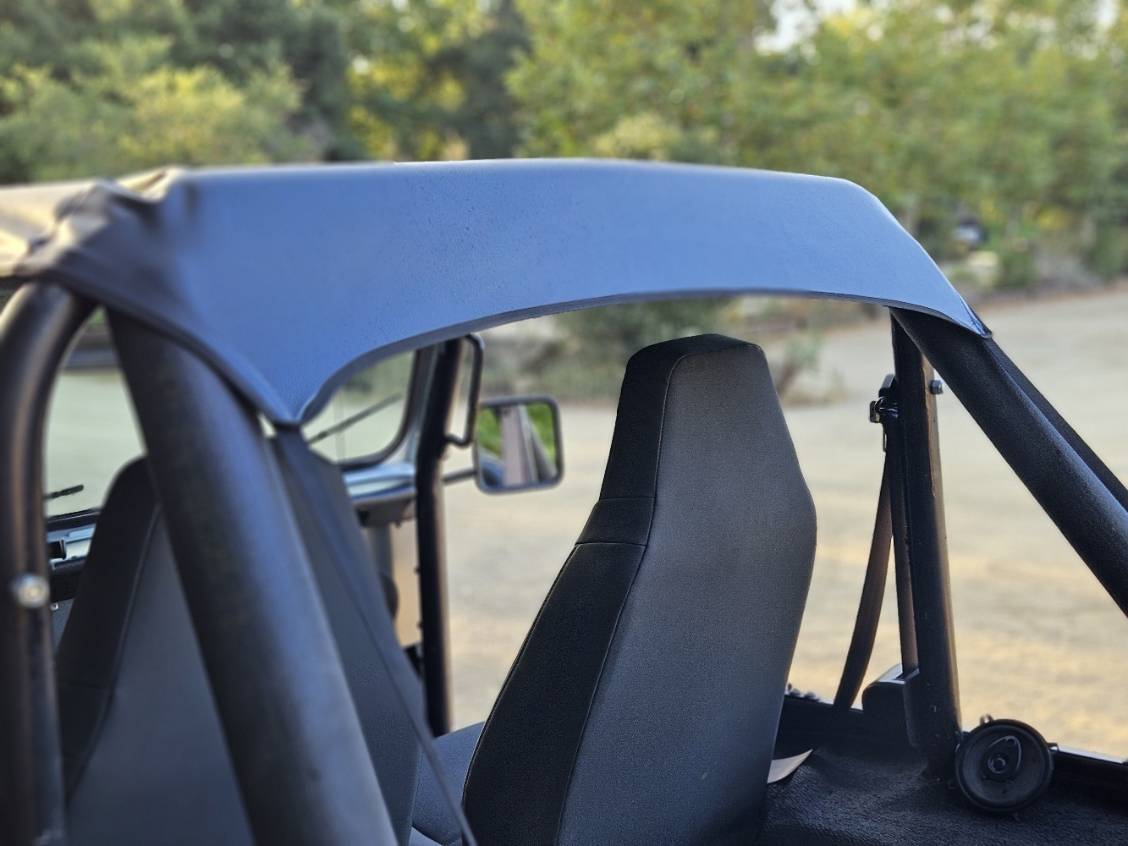 Jeep-cj5-1972-white-13