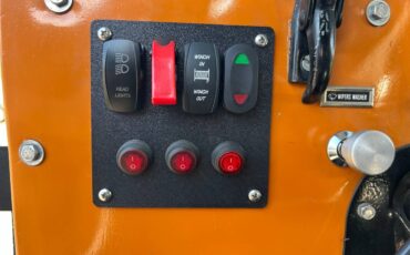 Jeep-cj5-1973-orange-12