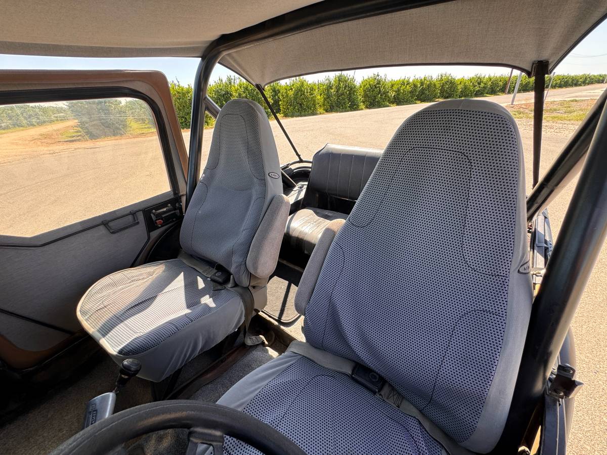 Jeep-cj5-1980-black-1