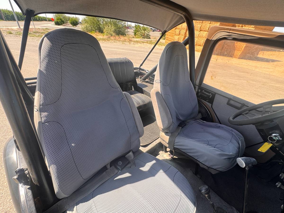 Jeep-cj5-1980-black-13