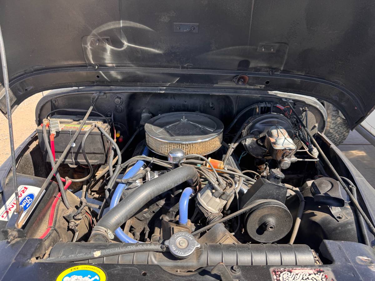 Jeep-cj5-1980-black-16