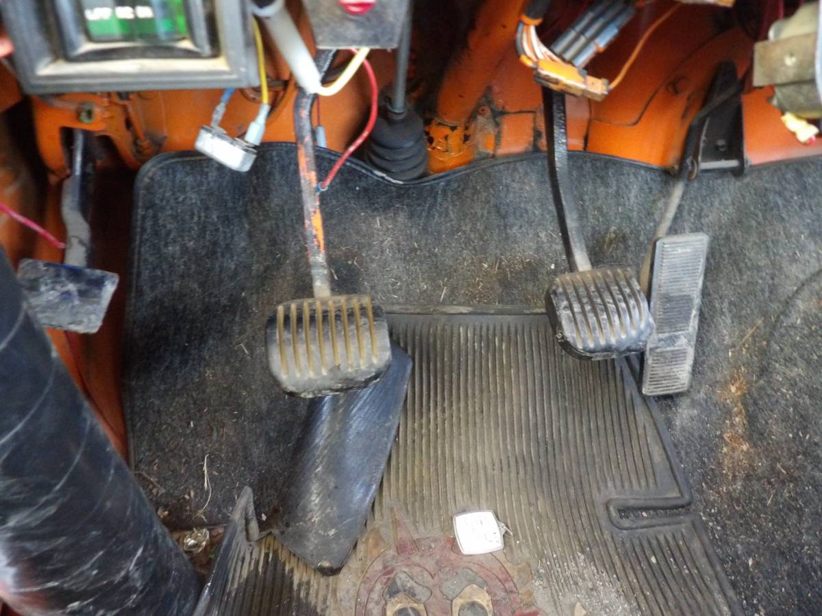 Jeep-cj5-4x4-1973-orange-12