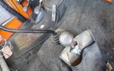 Jeep-cj5-4x4-1973-orange-7