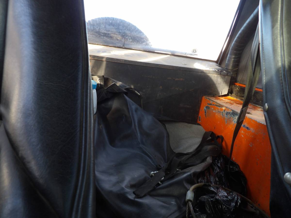 Jeep-cj5-4x4-1973-orange-9