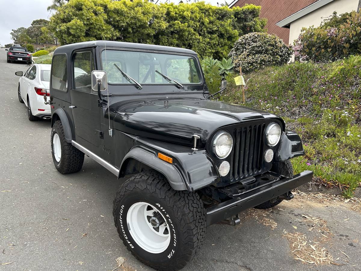 Jeep-cj7-1977-black-1