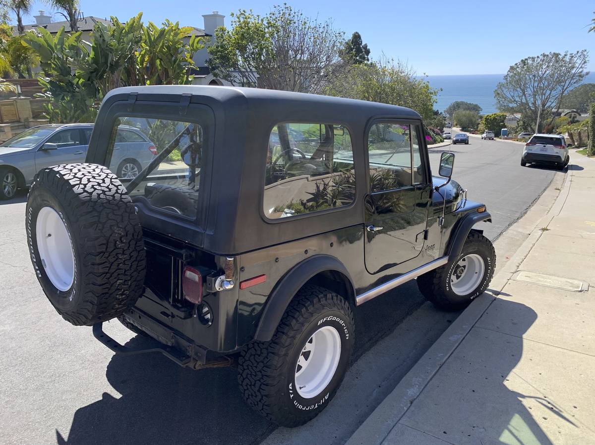 Jeep-cj7-1977-black-10