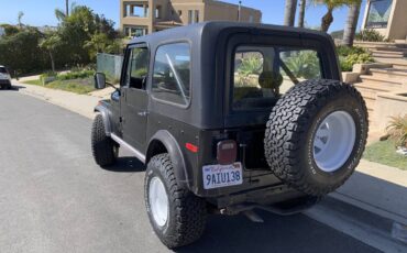 Jeep-cj7-1977-black-2