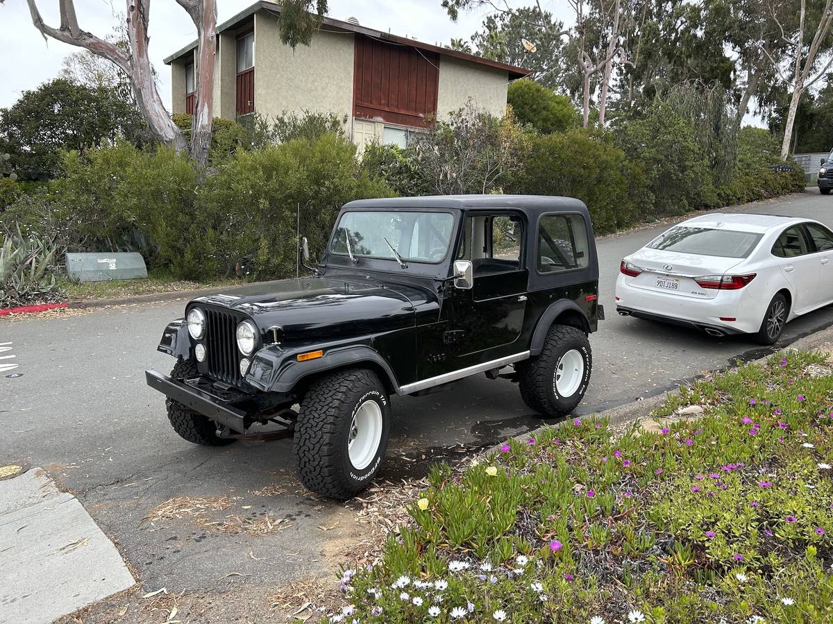 Jeep-cj7-1977-black-3