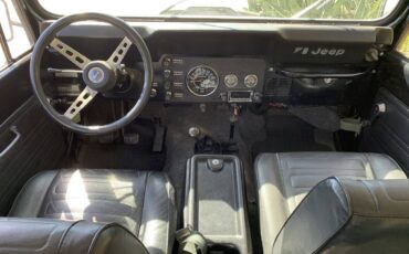 Jeep-cj7-1977-black-5