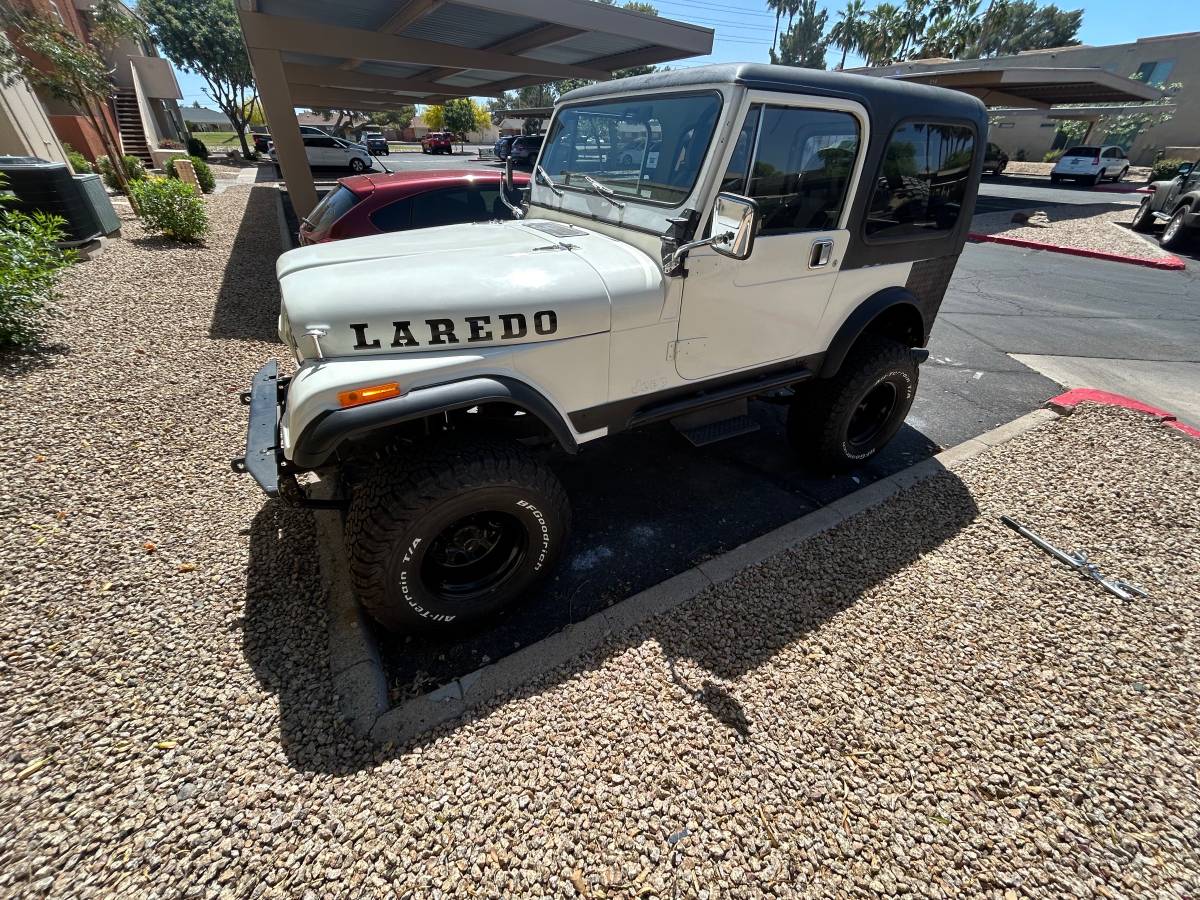 Jeep-cj7-1983-11