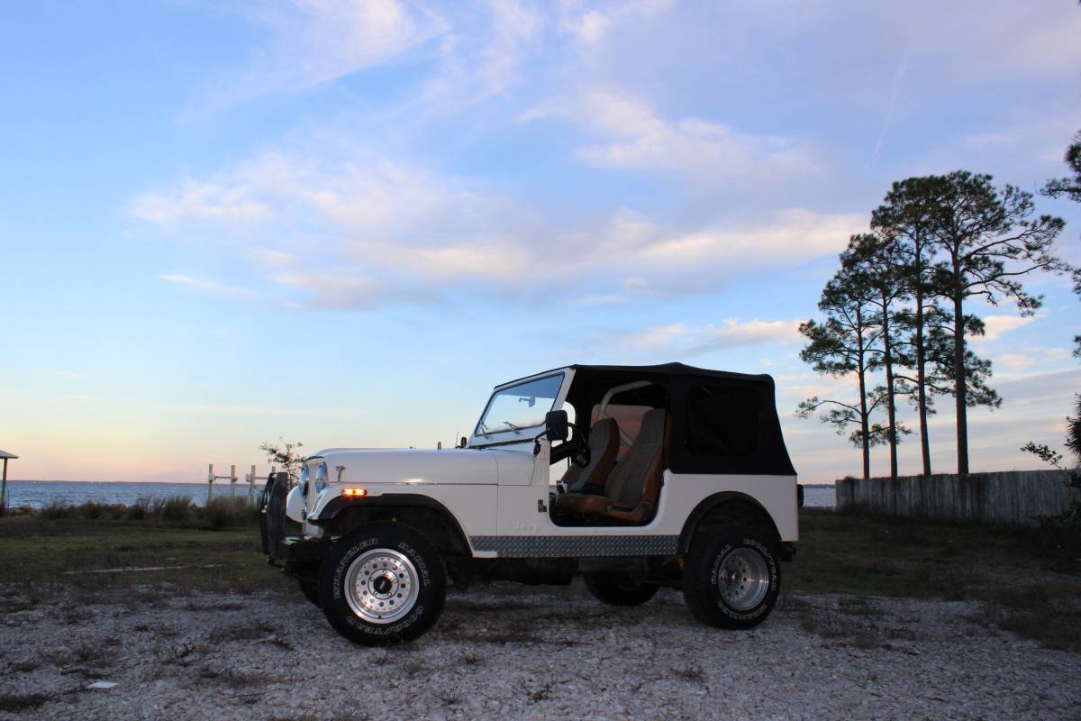 Jeep-cj7-1984-1