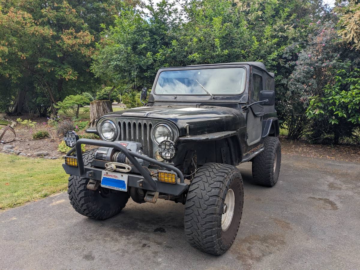 Jeep-cj7-1985-black-4