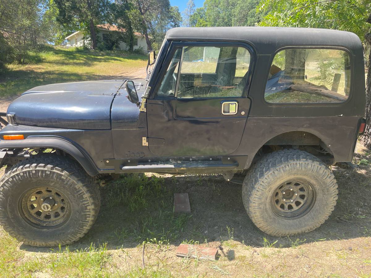 Jeep-cj7-1985-blue-3