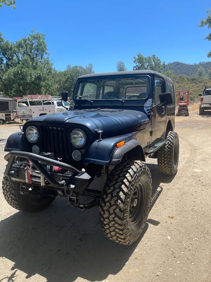 Jeep-cj7-1985-blue