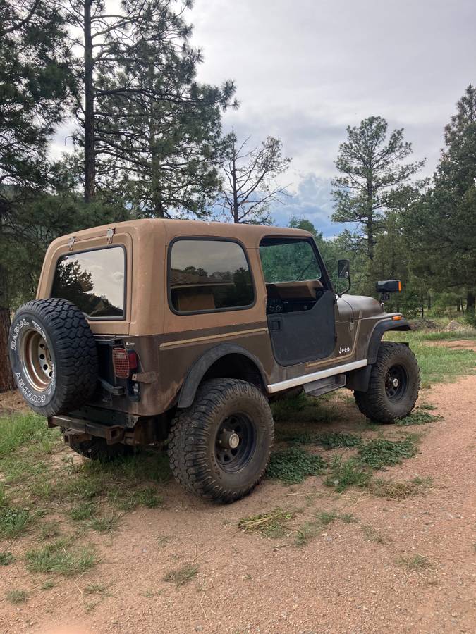 Jeep-cj7-1985-brown-2