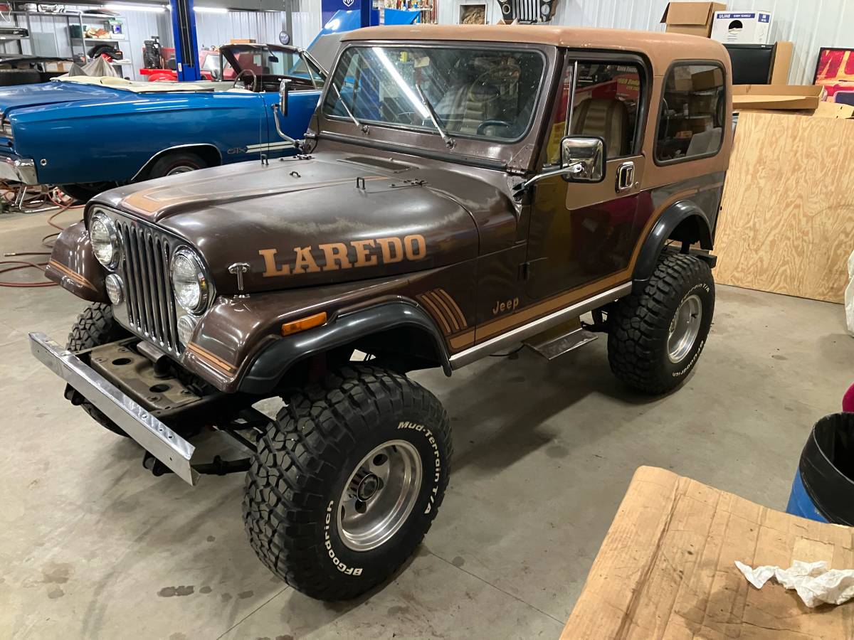 Jeep-cj7-1986-brown-3