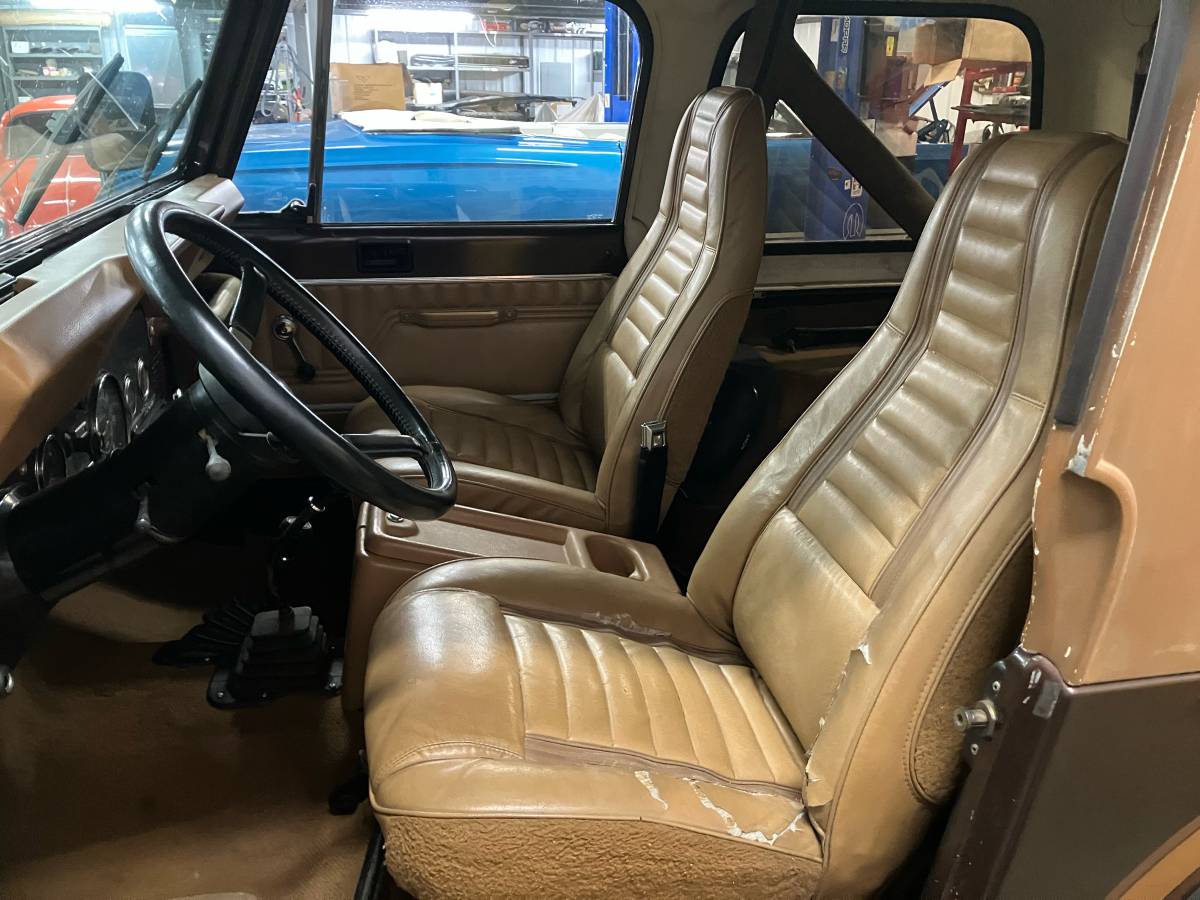 Jeep-cj7-1986-brown-5