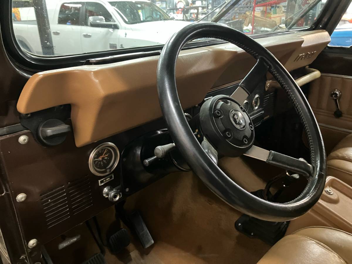 Jeep-cj7-1986-brown-6