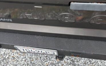 Jeep-comanche-1989-grey-2