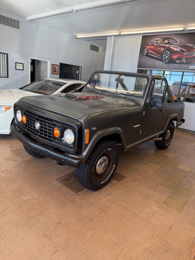 Jeep-commando-1972-grey-10
