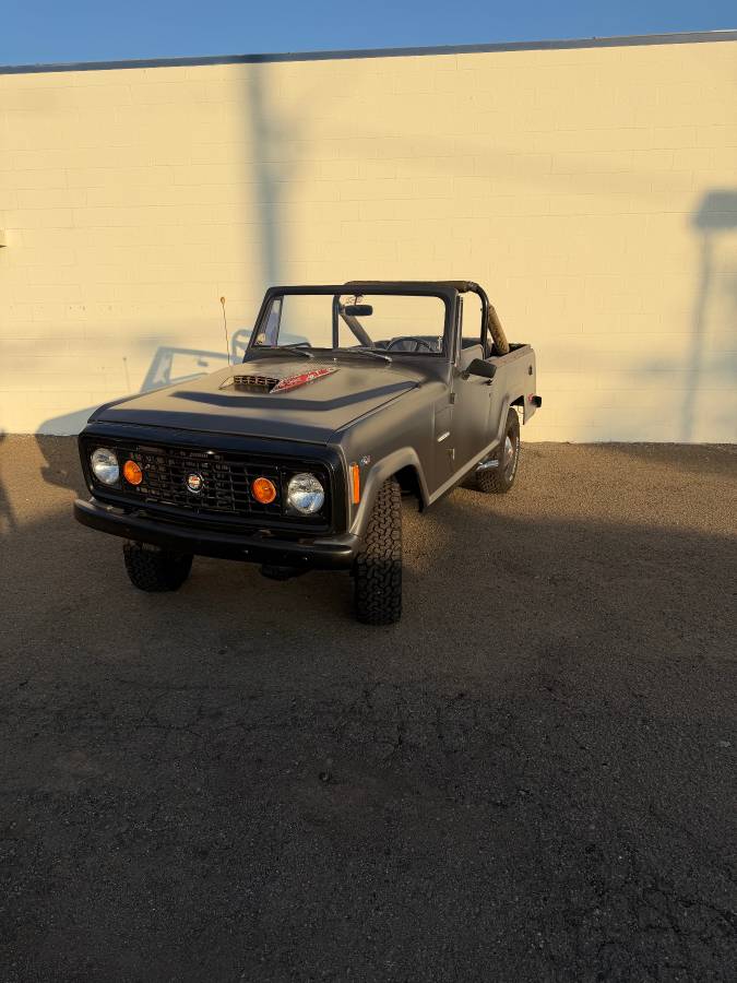 Jeep-commando-1972-grey-5