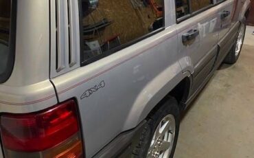Jeep-grand-cherokee-laredo-1994-silver