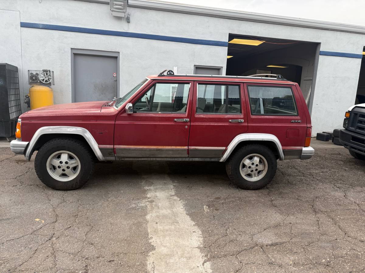 Jeep-grand-cherokee-laredo-4x4-1992-red-1