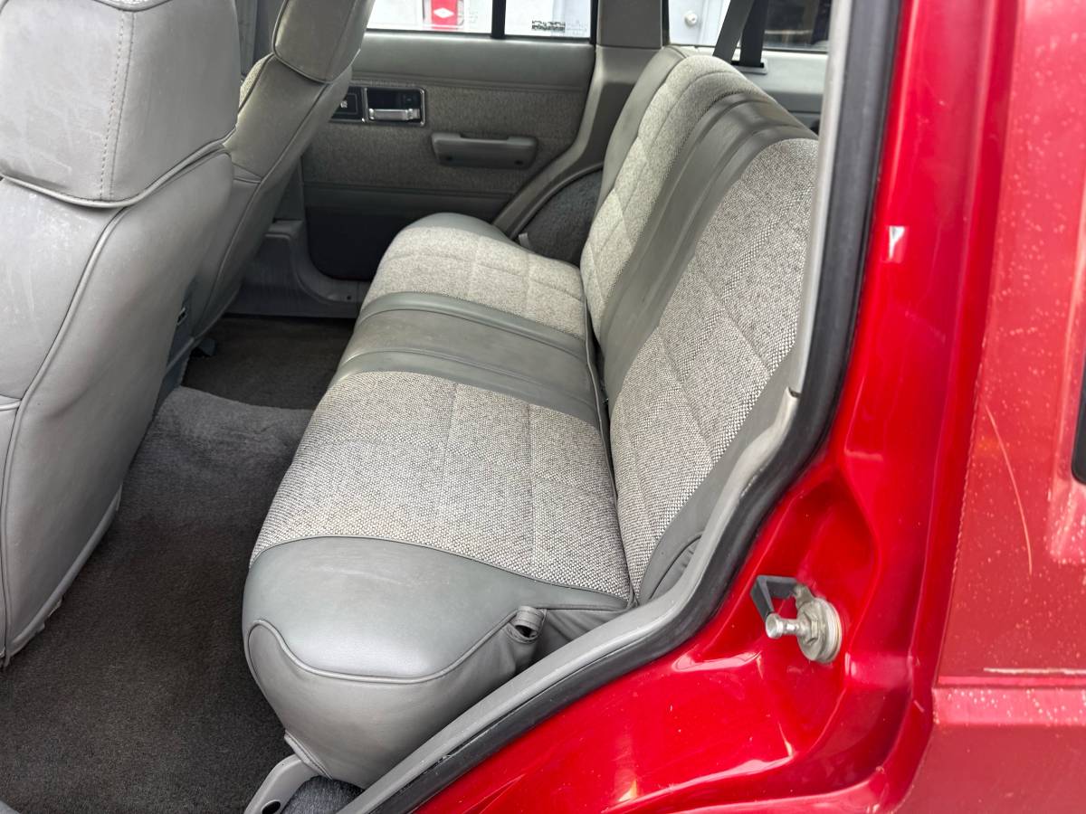 Jeep-grand-cherokee-laredo-4x4-1992-red-7