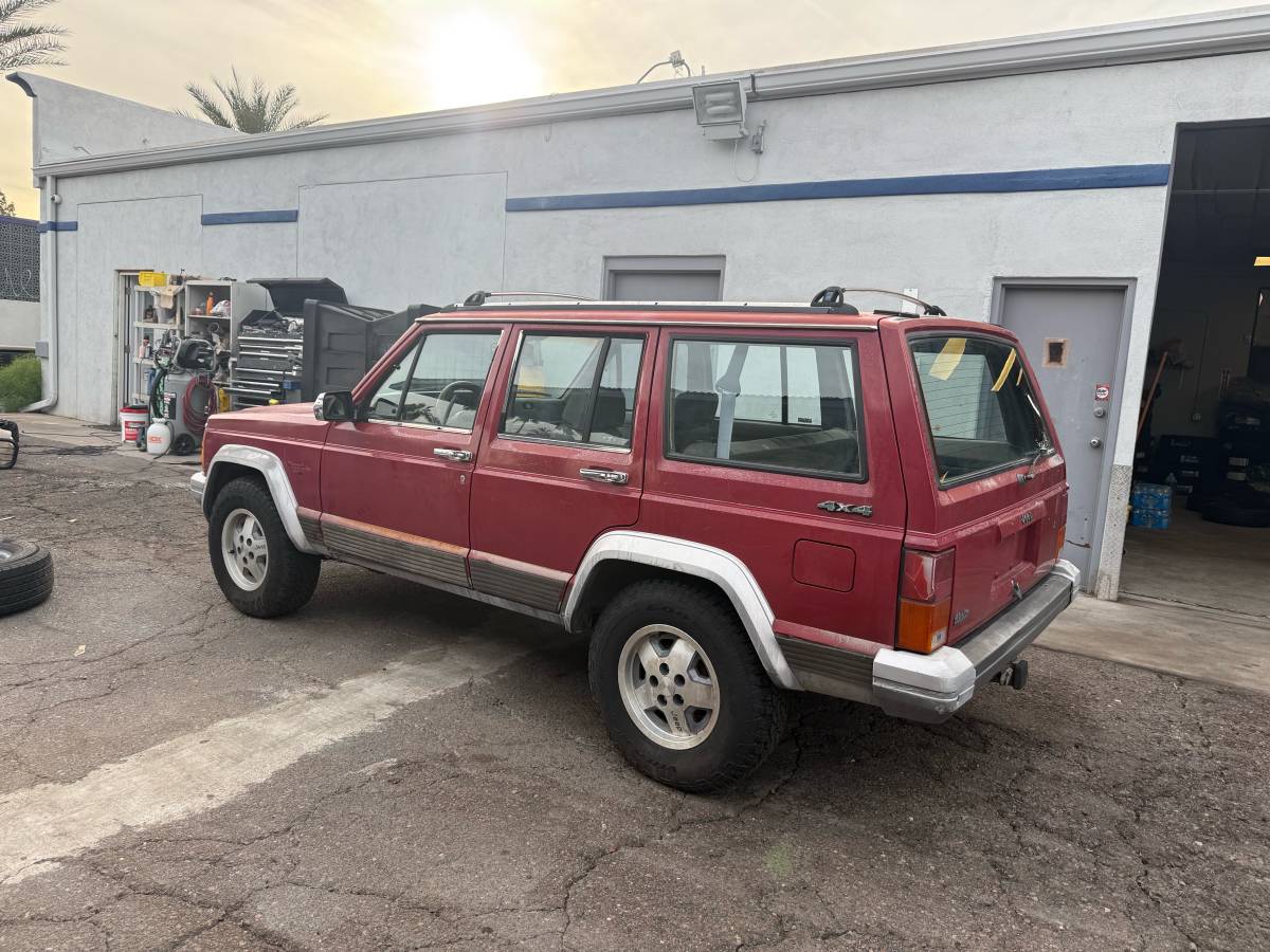 Jeep-grand-cherokee-laredo-4x4-1992-red