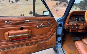Jeep-grand-wagoneer-1984-blue-20