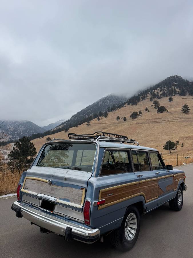 Jeep-grand-wagoneer-1984-blue-6
