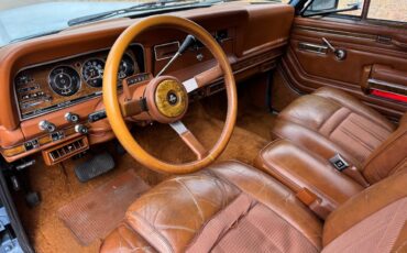 Jeep-grand-wagoneer-1984-blue-8