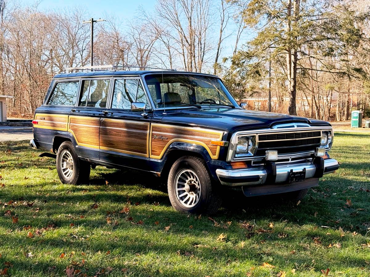 Jeep-grand-wagoneer-1987-1