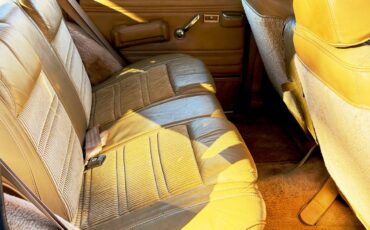 Jeep-grand-wagoneer-1987-23