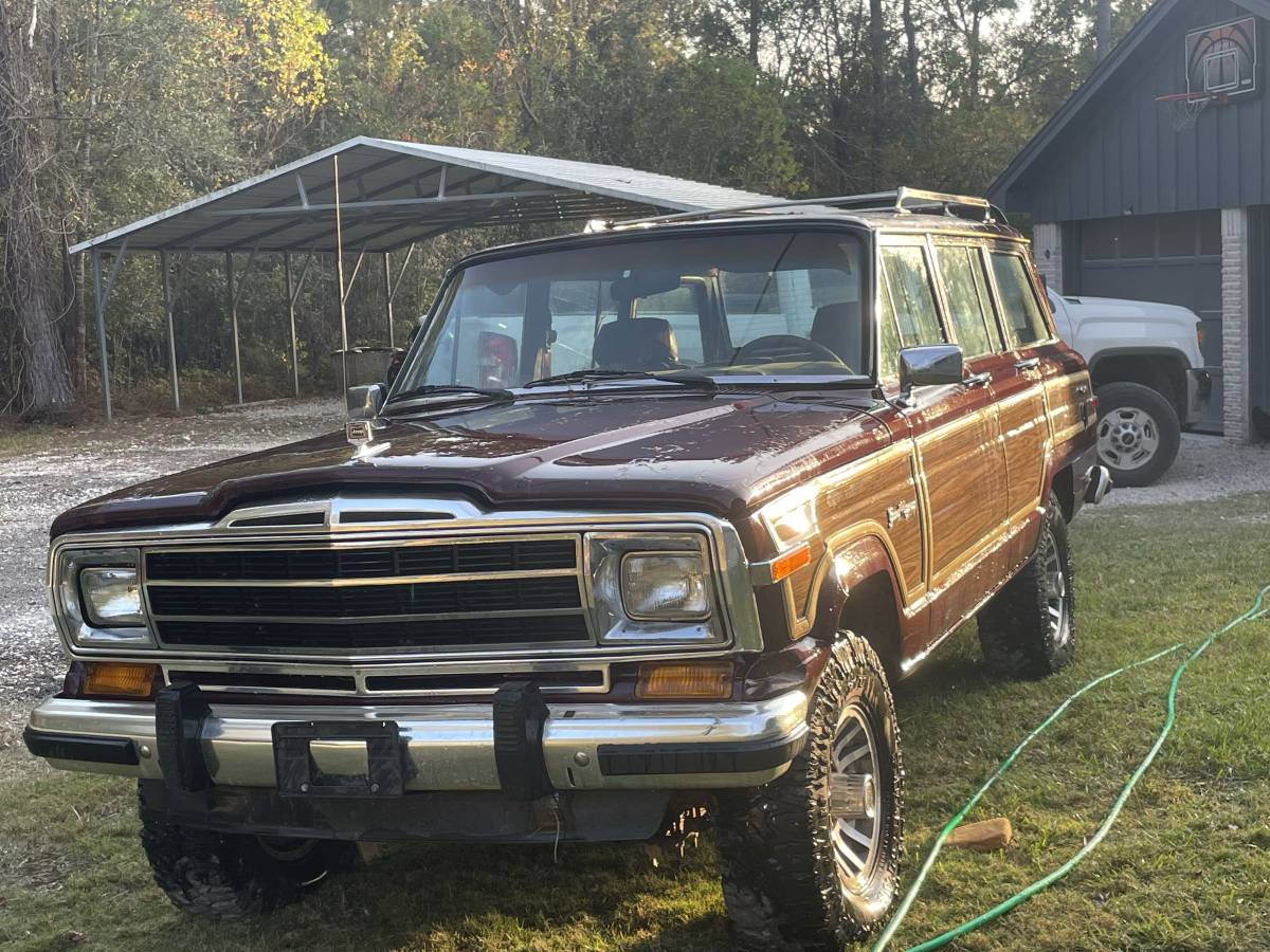 Jeep-grand-wagoneer-1988