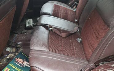 Jeep-grand-wagoneer-1988-7