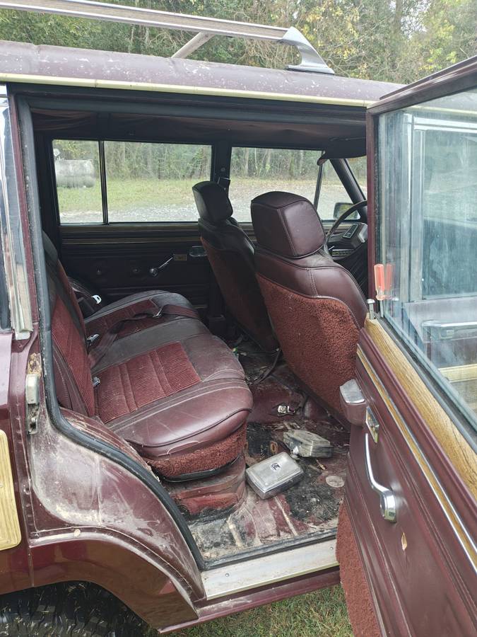 Jeep-grand-wagoneer-1988-8