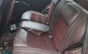 Jeep-grand-wagoneer-1988-9