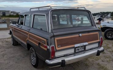 Jeep-grand-wagoneer-1988-grey-19