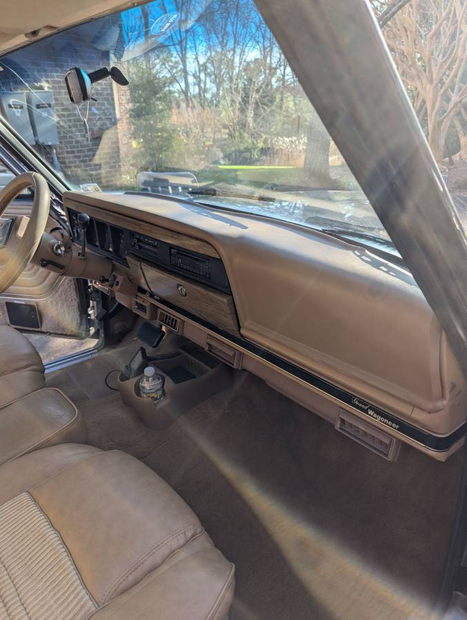 Jeep-grand-wagoneer-1988-grey-6