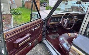 Jeep-grand-wagoneer-1989-grey-4