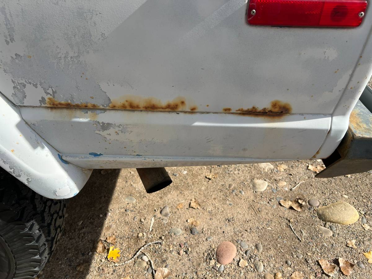 Jeep-honcho-1977-grey-10