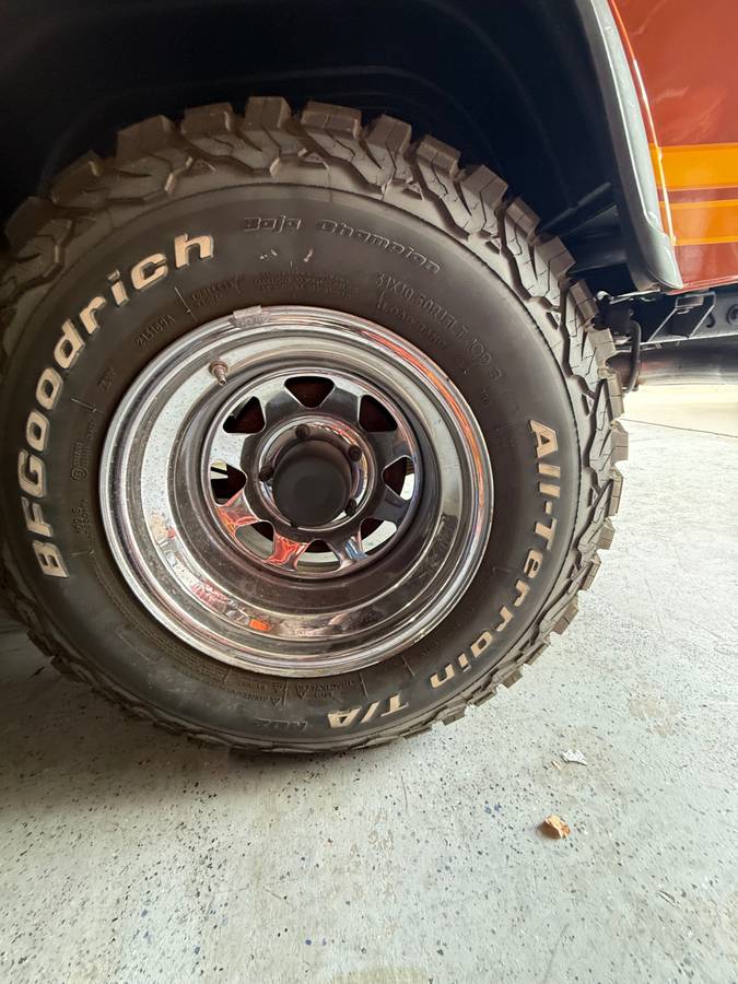 Jeep-scrambler-1981-7