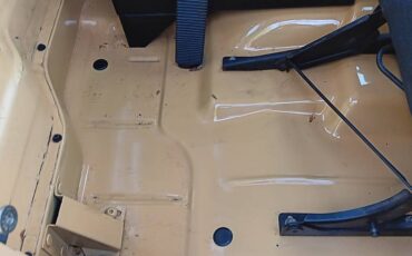 Jeep-scrambler-1982-yellow-6