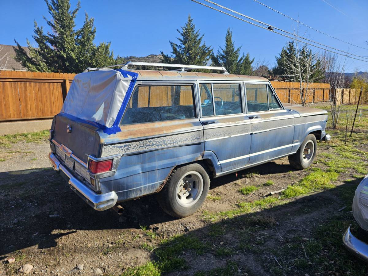 Jeep-wagoneer-1977-blue-1