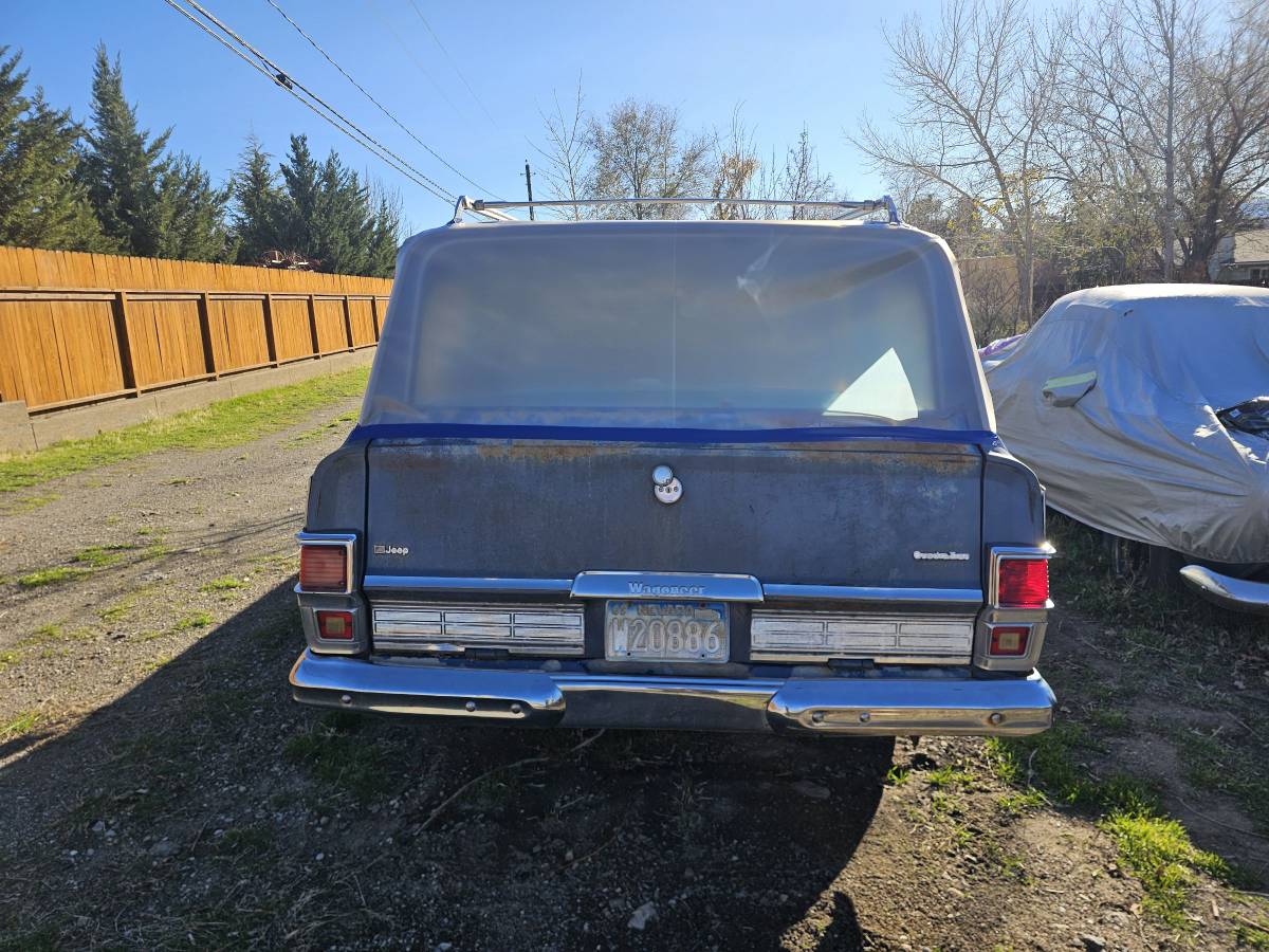 Jeep-wagoneer-1977-blue-2